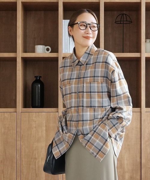 reca(レカ)の「チェックBIGシャツ(シャツ/ブラウス・レディース・アイボリー/ブラック/ライトベージュ/ブラウン/ボルドー/ラベンダー/ライトブルー・FREE)」の19枚目の写真