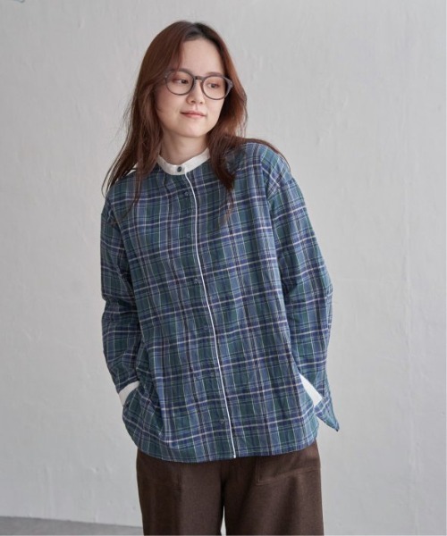 LBC（エルビーシー）の「クレリックパイピングシャツ（シャツ/ブラウス・レディース・ネイビー/グレー/グリーン・M/L）」の12枚目の写真