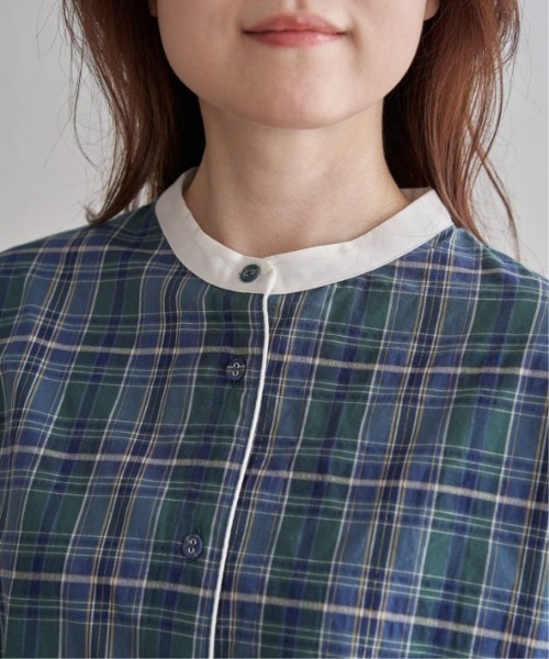 LBC（エルビーシー）の「クレリックパイピングシャツ（シャツ/ブラウス・レディース・ネイビー/グレー/グリーン・M/L）」の11枚目の写真