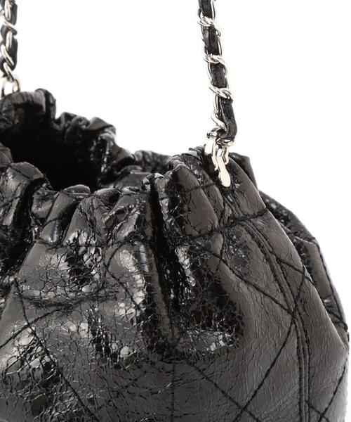 EDIT COLOGNE（エディットコロン）の「メタリック巾着（ショルダーバッグ・レディース・シルバー/ブラック・ﾌﾘ-）」の8枚目の写真