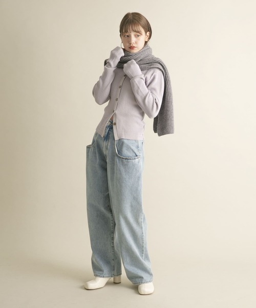 KBF(ケイビーエフ)の「タブ付きリブニットマフラー(マフラー・レディース・バーガンディー/グレー/ブルー・ONE)」の12枚目の写真