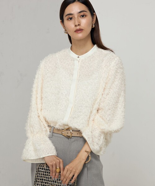 NOLLEY’S Sophi(ノーリーズソフィ)の「フェザーカットジャガードブラウス(シャツ/ブラウス・レディース・オフホワイト/ネイビー・38)」の8枚目の写真