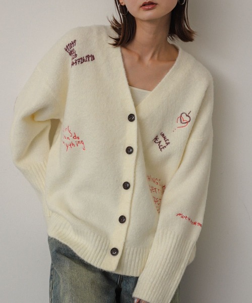 SENSE OF PLACE by URBAN RESEARCH（センスオブプレイスバイアーバンリサーチ）の「シシュウVネックカーディガン（カーディガン/ボレロ・レディース・チャコールグレー/アイボリー/ネイビー/ピンク・ONE）」の11枚目の写真