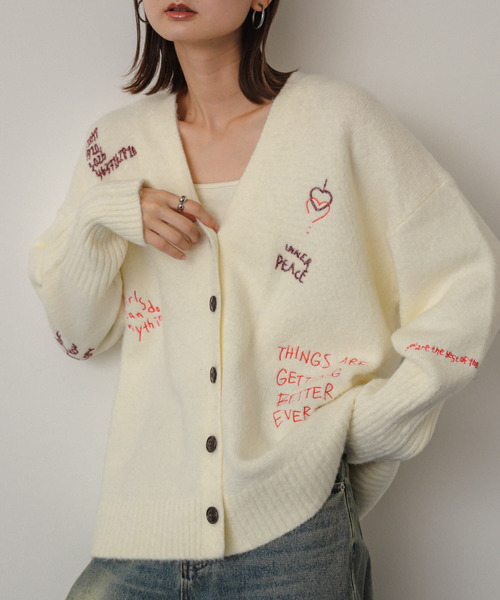 SENSE OF PLACE by URBAN RESEARCH（センスオブプレイスバイアーバンリサーチ）の「シシュウVネックカーディガン（カーディガン/ボレロ・レディース・チャコールグレー/アイボリー/ネイビー/ピンク・ONE）」の13枚目の写真