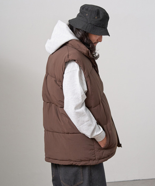 VENCEEXCHANGE（ヴァンスエクスチェンジ）の「ナイロン中綿ベスト（ダウンベスト・メンズ・ブラウン/オフホワイト/ブラック・M/L/LL）」の5枚目の写真