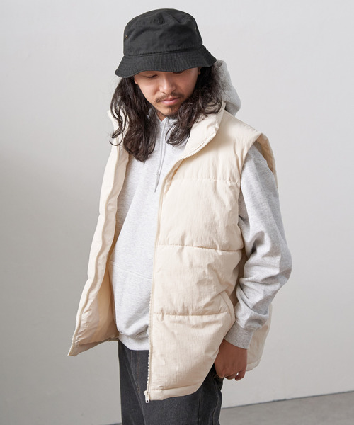VENCEEXCHANGE（ヴァンスエクスチェンジ）の「ナイロン中綿ベスト（ダウンベスト・メンズ・ブラウン/オフホワイト/ブラック・M/L/LL）」の20枚目の写真