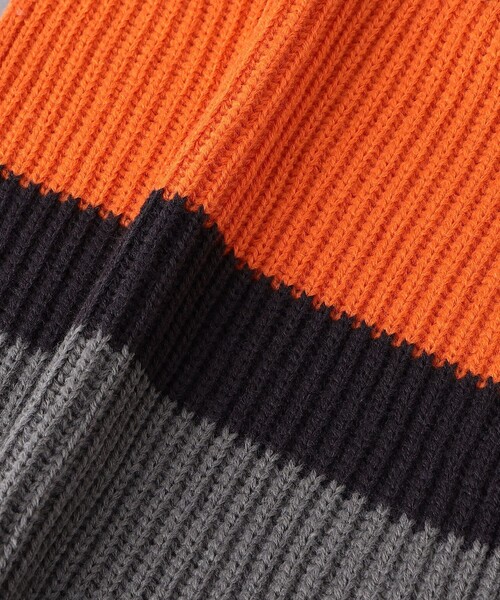 UNITED ARROWS（ユナイテッドアローズ）の「ボーダー ニット マフラー（マフラー・メンズ・ブラウン/ダークグレー/ネイビー・FREE）」の6枚目の写真