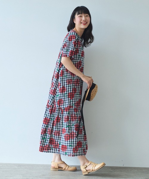 bulle de savon(ビュルデサボン)の「suisai hana プリントワンピース(ワンピース・レディース・レッド/ブルー・FREE)」の16枚目の写真