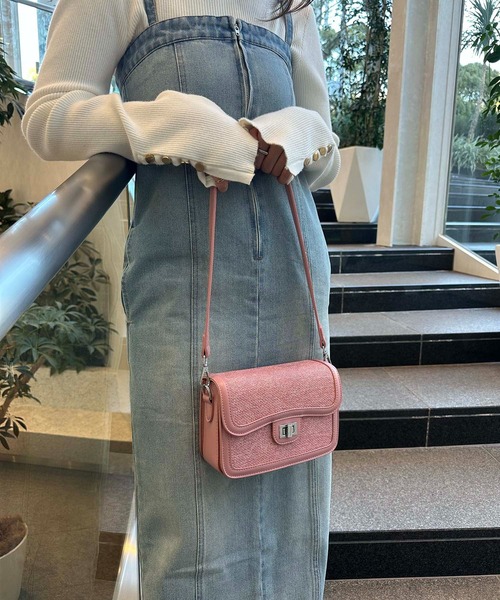 fifth（フィフス）の「ツイードフラップショルダーバッグ（ショルダーバッグ・レディース・ブルー/アイボリー/ピンク・FREE）」の5枚目の写真