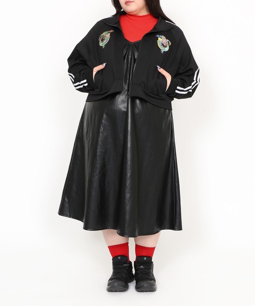 PUNYUS（プニュズ）の「合皮2WAYワンピース（ワンピース・レディース・ブラウン/ブラック・1/2/3/4）」の20枚目の写真