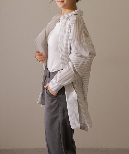 Lace Ladies(レースレディース)の「バックタック オーバーサイズ 前開き 長袖 ブラウス(シャツ/ブラウス・レディース・ブルー/グレー/ブラック/ホワイト・FREE/S)」の19枚目の写真