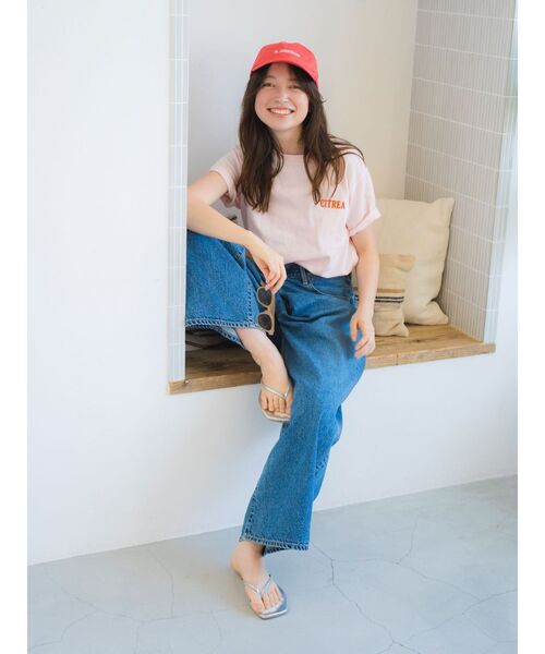 Ungrid(アングリッド)の「カラーエンブロイダリーTee(Tシャツ/カットソー・レディース・ブルー/ピンク/イエロー/チャコールグレー/オフホワイト・FREE)」の11枚目の写真
