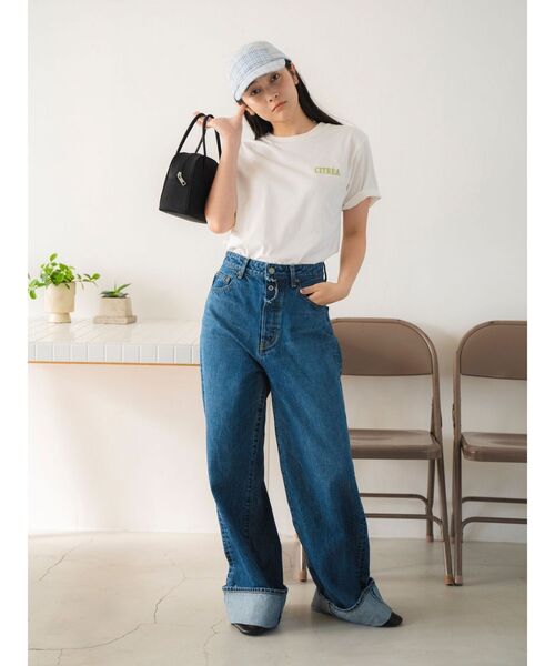 Ungrid(アングリッド)の「カラーエンブロイダリーTee(Tシャツ/カットソー・レディース・ブルー/ピンク/イエロー/チャコールグレー/オフホワイト・FREE)」の16枚目の写真