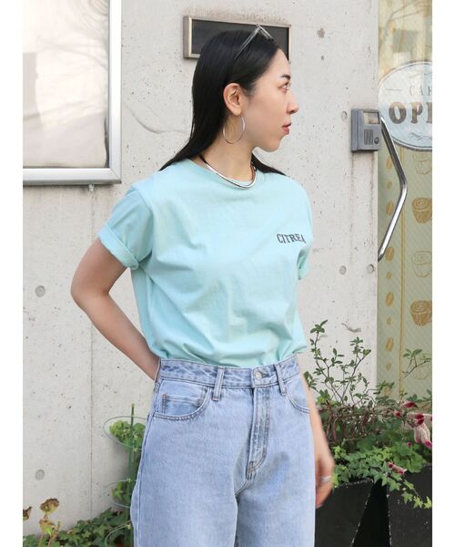 Ungrid(アングリッド)の「カラーエンブロイダリーTee(Tシャツ/カットソー・レディース・ブルー/ピンク/イエロー/チャコールグレー/オフホワイト・FREE)」の19枚目の写真