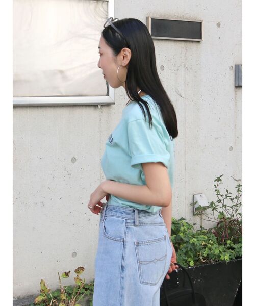 Ungrid(アングリッド)の「カラーエンブロイダリーTee(Tシャツ/カットソー・レディース・ブルー/ピンク/イエロー/チャコールグレー/オフホワイト・FREE)」の20枚目の写真