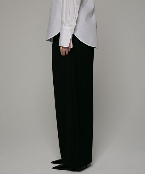 ETRE TOKYO(エトレトウキョウ)の「SANTEセンタークリースセミワイドパンツ(その他パンツ・レディース・グレー/ブラック・S/M)」の4枚目の写真