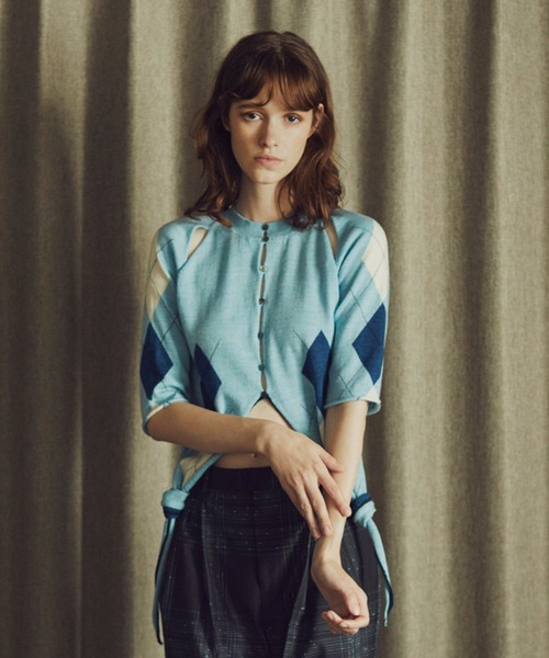 iRENE（アイレネ）の「Diamond Slit Knit（ニット/セーター）」 - WEAR