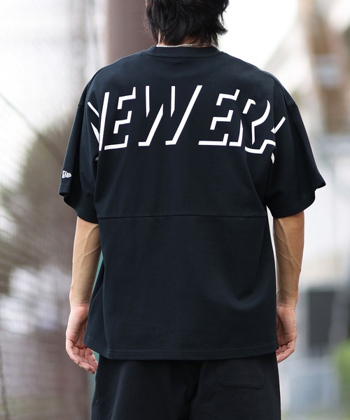 NEW ERA（ニューエラ）の「NEW ERA/ニューエラ 半袖Tシャツ バックプリント ドロップショルダー 吸水速乾 14410160/14410161（Tシャツ/カットソー・メンズ・ブラック/ホワイト・M/L/XL/XXL）」の2枚目の写真