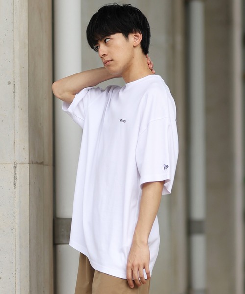 NEW ERA（ニューエラ）の「NEW ERA/ニューエラ 半袖Tシャツ バックプリント ドロップショルダー 吸水速乾 14410160/14410161（Tシャツ/カットソー・メンズ・ブラック/ホワイト・M/L/XL/XXL）」の15枚目の写真