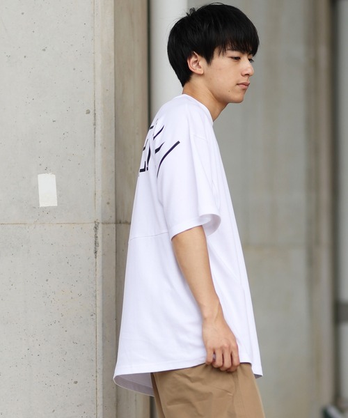 NEW ERA（ニューエラ）の「NEW ERA/ニューエラ 半袖Tシャツ バックプリント ドロップショルダー 吸水速乾 14410160/14410161（Tシャツ/カットソー・メンズ・ブラック/ホワイト・M/L/XL/XXL）」の17枚目の写真