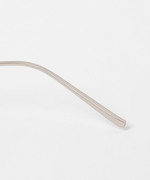 FOREVER 21（フォーエバー トゥエンティーワン）の「メタルフレームスクエアメガネ（メガネ・レディース・その他・FREE）」の8枚目の写真