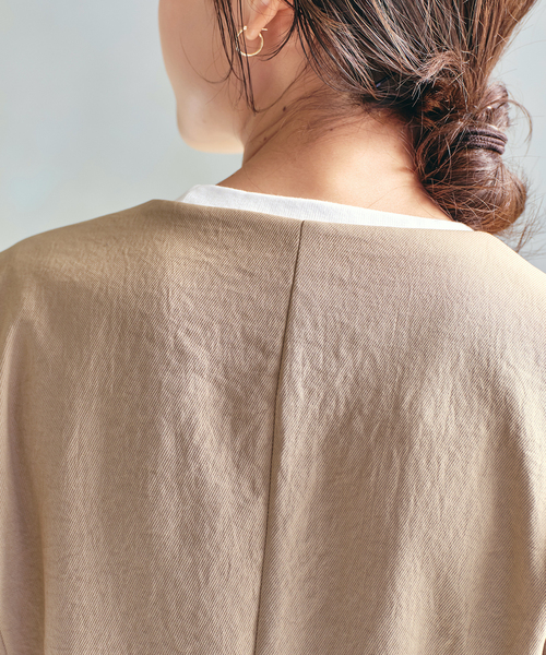 Spick & Span（スピックアンドスパン）の「《追加》PEカルゼVカラージレ（ベスト・レディース・ベージュ/ブラック・FREE）」の6枚目の写真