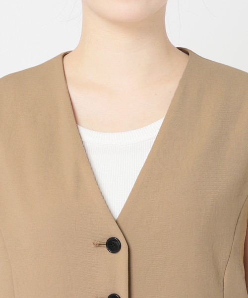 Spick & Span（スピックアンドスパン）の「《追加》PEカルゼVカラージレ（ベスト・レディース・ベージュ/ブラック・FREE）」の15枚目の写真