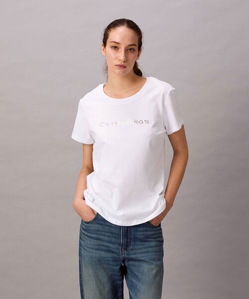 Calvin Klein(カルバン・クライン)の「ロゴ スリム Tシャツ(Tシャツ/カットソー・レディース・ホワイト/ブラック/ホワイト系その他・L/S/XS/M)」の2枚目の写真