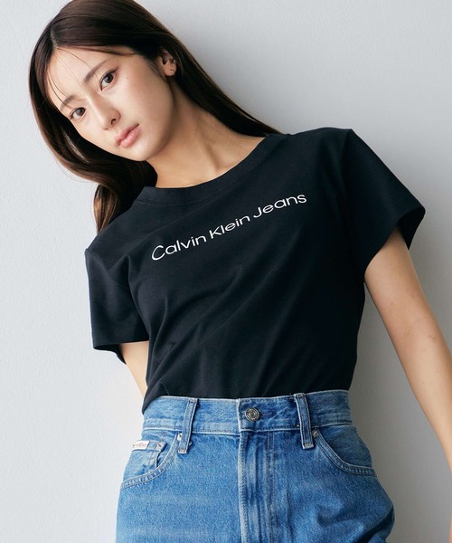 Calvin Klein(カルバン・クライン)の「ロゴ スリム Tシャツ(Tシャツ/カットソー・レディース・ホワイト/ブラック/ホワイト系その他・L/S/XS/M)」の19枚目の写真