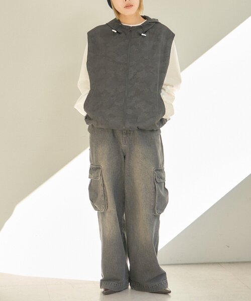 CIAOPANIC TYPY（チャオパニックティピー）の「【UNISEX】総柄フードベスト（ベスト・レディース・ベージュ/グレー/ブラック・MEDIUM/LARGE）」の14枚目の写真