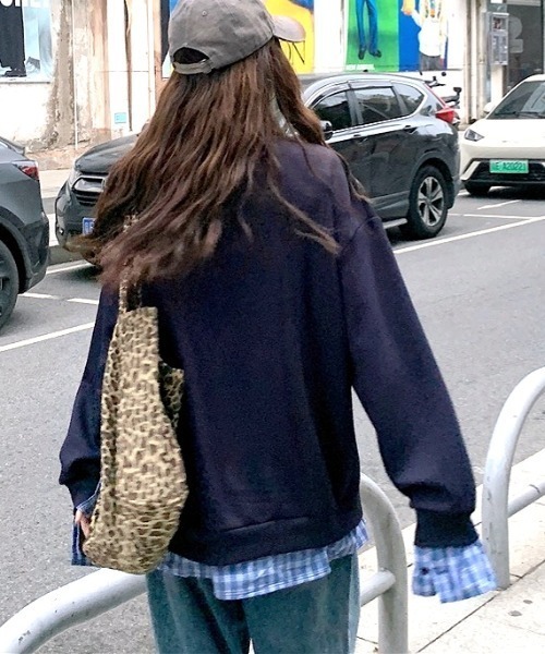 SHEENA(シーナ)の「チェックシャツレイヤードデザインポロ襟トップス(Tシャツ/カットソー・レディース・グレー/ネイビー・M)」の19枚目の写真