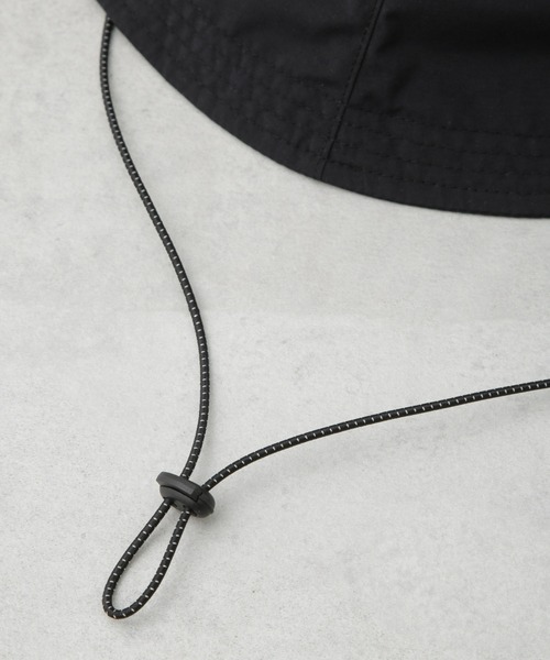 NANO universe（ナノユニバース）の「撥水加工ナイロンチューリップハット（ハット・レディース・ベージュ/ブラック・FREE）」の7枚目の写真