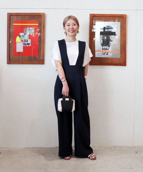 Jines(ジネス)の「ダブルクロス サロペットワイドパンツ(つなぎ/オールインワン・レディース・ネイビー/ベージュ・38)」の17枚目の写真