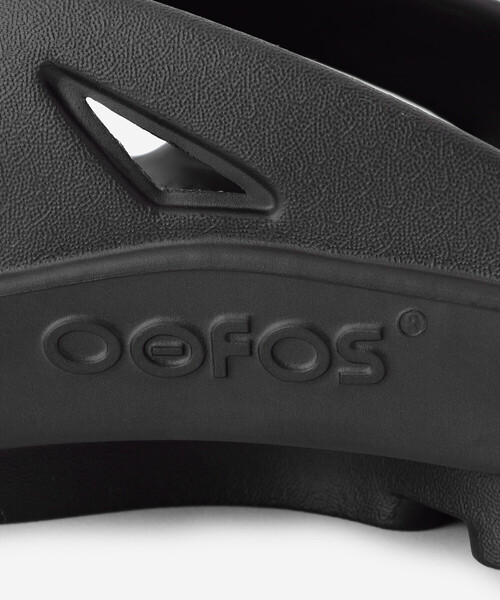 OOFOS(ウーフォス)の「OOFOS | OOriginal Black MEN(サンダル・メンズ・ブラック・26/27/28)」の11枚目の写真