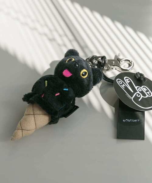 SMELLY（スメリー）の「『WEB/一部店舗限定』COMFORT　PIYONG Ice Cream Key Ring（キーホルダー・レディース・ブラック・-）」の2枚目の写真