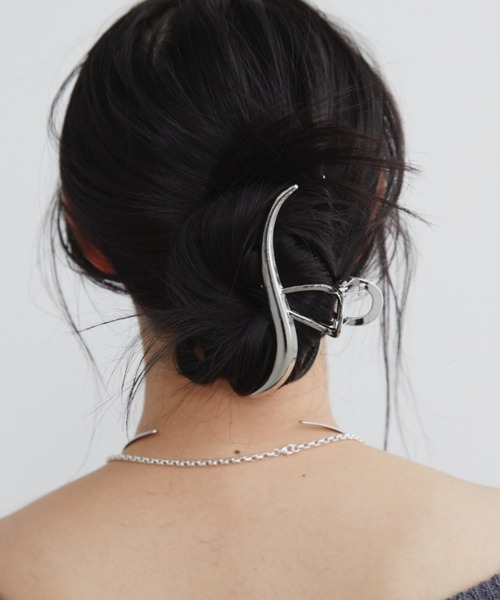 ニュアンスウェーブヘアクリップ（バレッタ/ヘアクリップ）｜Aunt