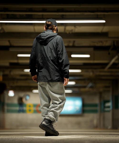 Foxfire(フォックスファイヤー)の「フォトレックライトジャケットII(マウンテンパーカー・メンズ・ダークカーキ/ブラック・S/M/L/XL)」の15枚目の写真