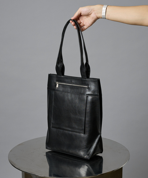 alfredoBANNISTER（アルフレッドバニスター）の「ヘキサゴン レザー トートバッグ（トートバッグ・メンズ・ブラック系その他/ブラック・フリー）」の2枚目の写真