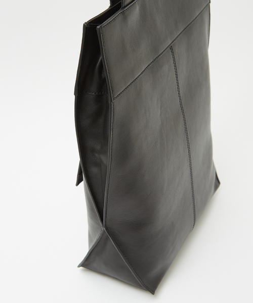 alfredoBANNISTER（アルフレッドバニスター）の「ヘキサゴン レザー トートバッグ（トートバッグ・メンズ・ブラック系その他/ブラック・フリー）」の12枚目の写真