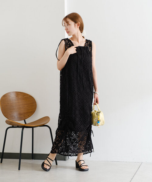 Kastane（カスタネ）の「チャンキーヒールサンダル（サンダル・レディース・アイボリー/ブラック・36/37/38）」の16枚目の写真