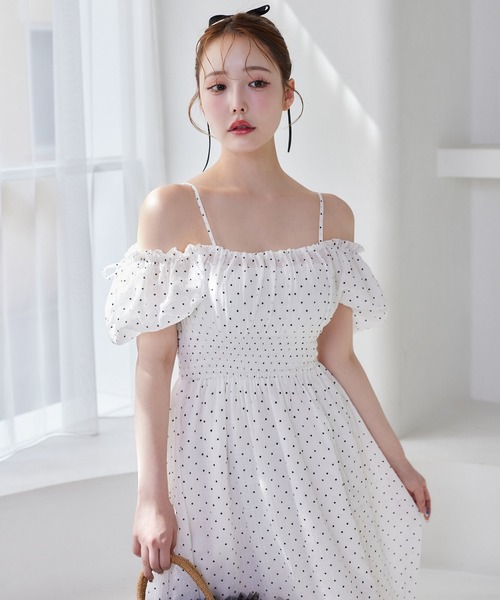 one after another NICE CLAUP(ワンアフターアナザーナイスクラップ)の「【S/Mサイズあり】シャーリングロングワンピース(ワンピース・レディース・ホワイト系その他/ネイビー/サックスブルー/ブラック/アイボリー・SMALL/MEDIUM)」の10枚目の写真