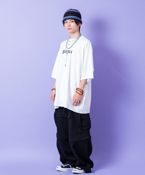 a.p.o.v.(エーピーオービー)の「a.p.o.v. ストリートフォントロゴオーバーサイズTシャツ(Tシャツ/カットソー・メンズ・ホワイト/ブラック/グレー・ONESIZE)」の5枚目の写真