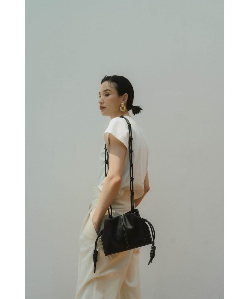 Knuth Marf（クヌースマーフ）の「chain design stitch bag（ハンドバッグ・レディース・その他・FREE）」の6枚目の写真