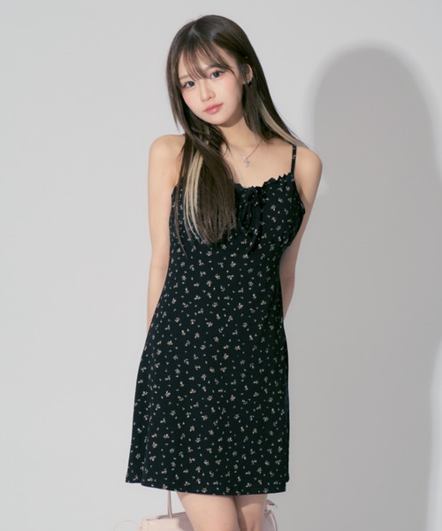 上品!【Alice+Olivia】Chara 花柄 バブル ミニドレス ワンピース Alice+Olivia - 良品 alice + olivia アリスオリビア サテン