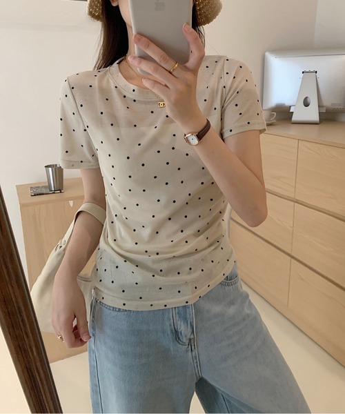 on:nue（オンニュ）の「【on:nue】シアードットカットソー（Tシャツ/カットソー・レディース・アイボリー/ブラック/グレー・FREE）」の2枚目の写真