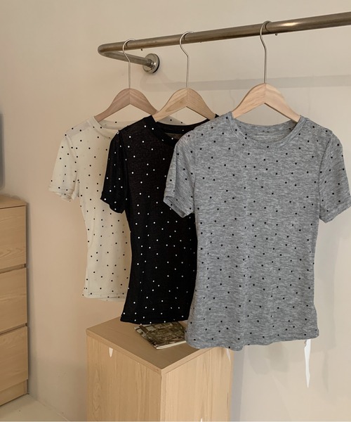 on:nue（オンニュ）の「【on:nue】シアードットカットソー（Tシャツ/カットソー・レディース・アイボリー/ブラック/グレー・FREE）」の12枚目の写真