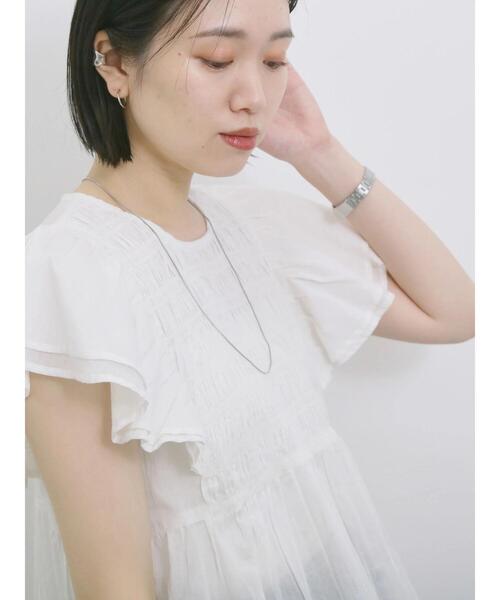 Samansa Mos2 blue（サマンサモスモスブルー）の「【Made in India】シャーリングブラウス（シャツ/ブラウス・レディース・ブラック/オフホワイト/ブルー・F）」の5枚目の写真