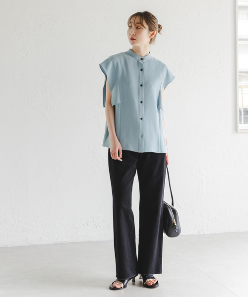 Noble(ノーブル)の「《WEB限定追加》【洗える】スクエアースリーブフロントオープンブラウス2(シャツ/ブラウス・レディース・チャコールグレー/ホワイト/サックスブルー・FREE)」の22枚目の写真