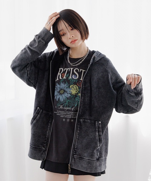 Anui（アニュイ）の「【UNISEX/選べる着丈】ピグメントZIPパーカー（パーカー・レディース・ブラック/カモフラージュ・SMALL/MEDIUM）」の3枚目の写真