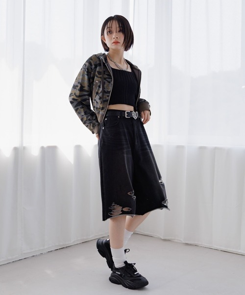 Anui（アニュイ）の「【UNISEX/選べる着丈】ピグメントZIPパーカー（パーカー・レディース・ブラック/カモフラージュ・SMALL/MEDIUM）」の19枚目の写真